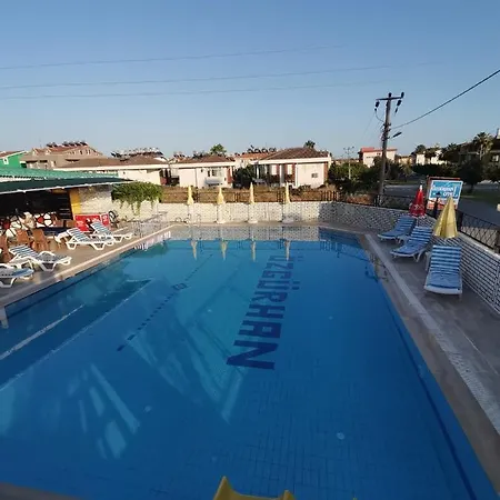 Oezguerhan Hotel Sidé